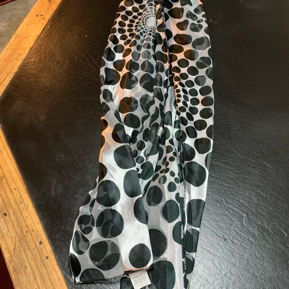 Ladies scarf